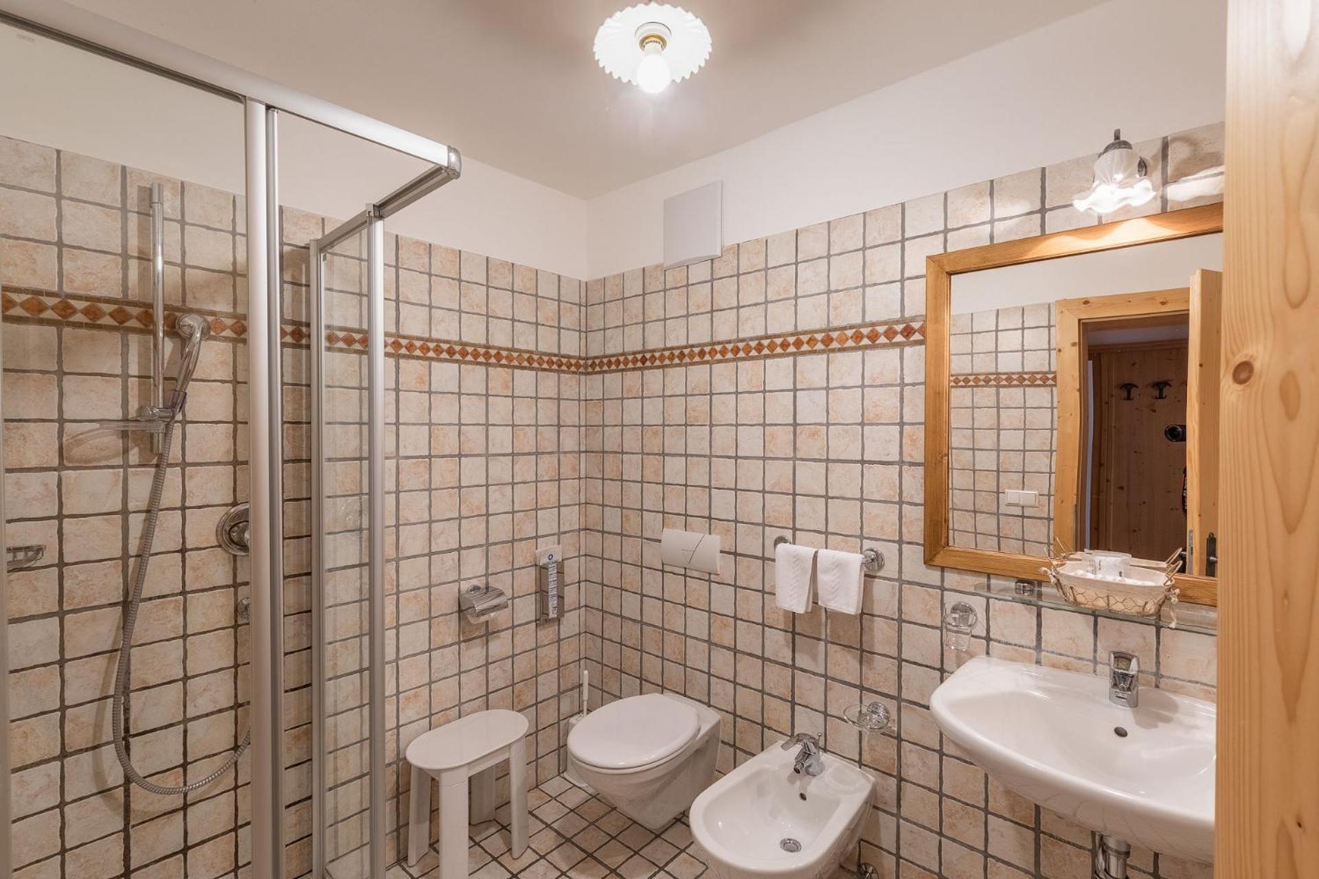 Cima Dodici B&B - Apartments Sexten Номер фото